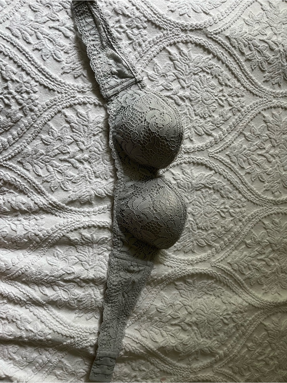 Vintage Xhilaration Gray Lace Underwire Strapless Bra